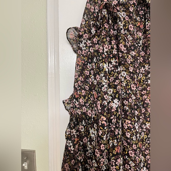 Terra & Sky 2X Floral Blouse 🌸 - Picture 2 of 8